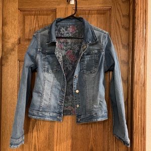 Venus reversible denim jacket NWOT medium